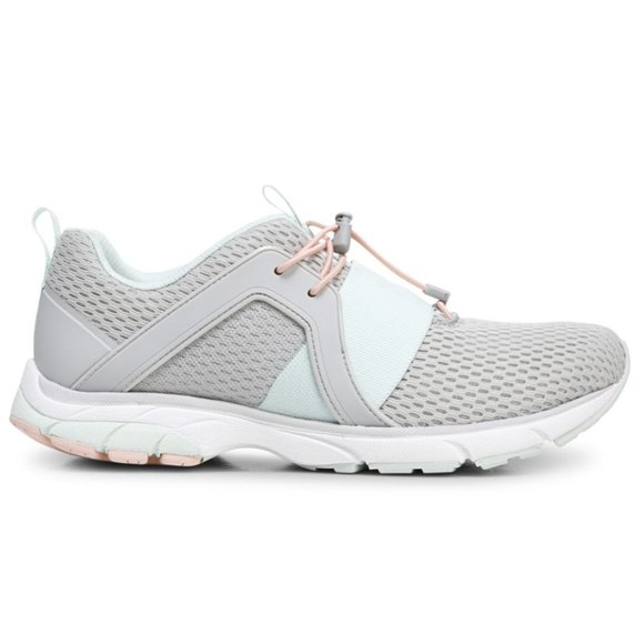 hattie sneaker vionic